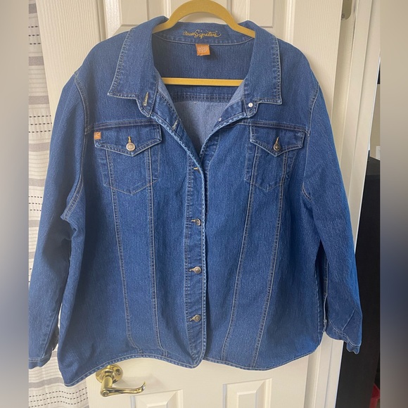 Liz & Me Signature Women's Blue Denim Jacket
Size 3X - Picture 15 of 16